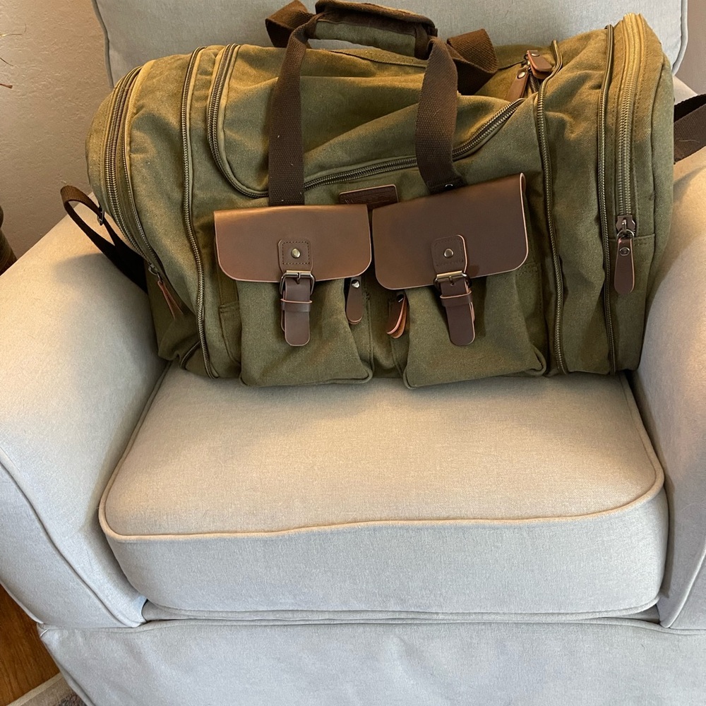 Olive Green Canvas Men's Duffle Bag